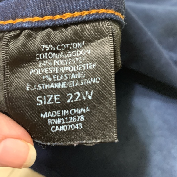 Tahari Dark Blue Women's Straight Leg Jeans - Picture 4 of 6